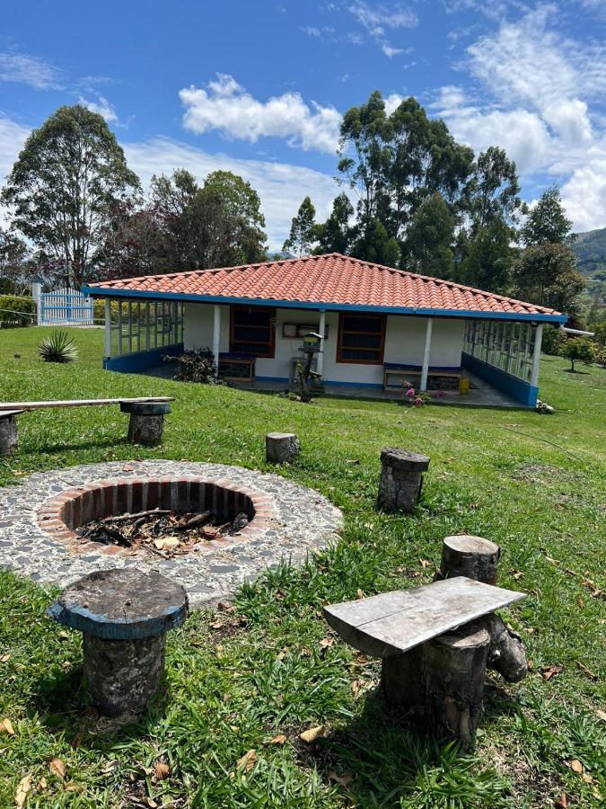 Spanglish Colombia Jericoc (Antioquia) Exterior foto
