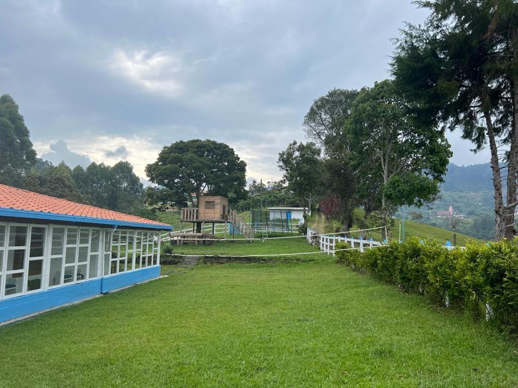 Spanglish Colombia Jericoc (Antioquia) Exterior foto