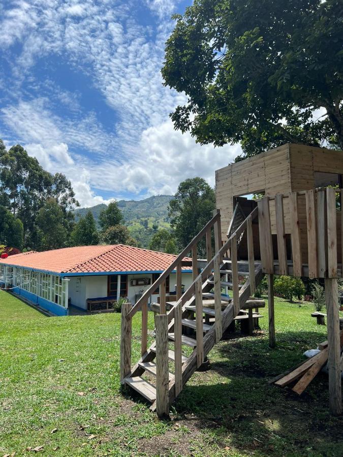 Spanglish Colombia Jericoc (Antioquia) Exterior foto